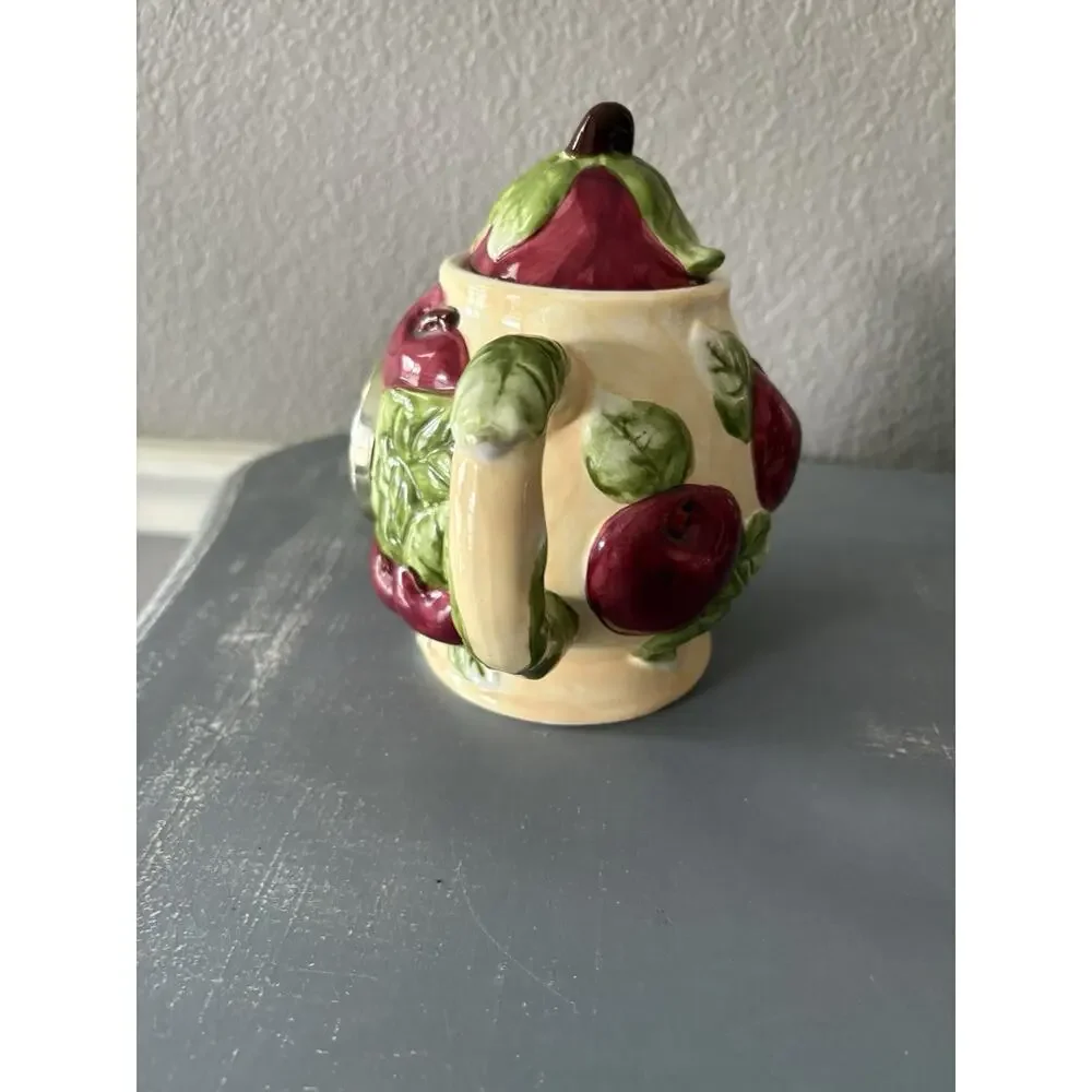Pure Art Arol Endies 3D Apple Teapot Clock In Working Condition Hand Painted